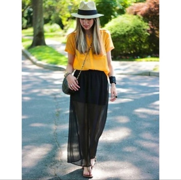 GORGEOUS TORY BURCH COFF BRACELET IN PRISTINE CONDITION - Picture 5 of 5